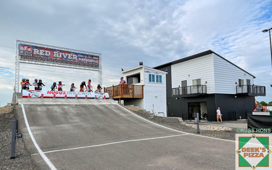 Hugo's Raceway start hill and registration building